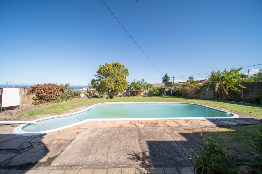 3 Bedroom Property for Sale in Sunnyridge Eastern Cape